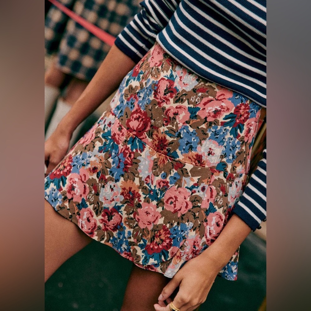Sezane floral Nour mini skirt/skort size 38
